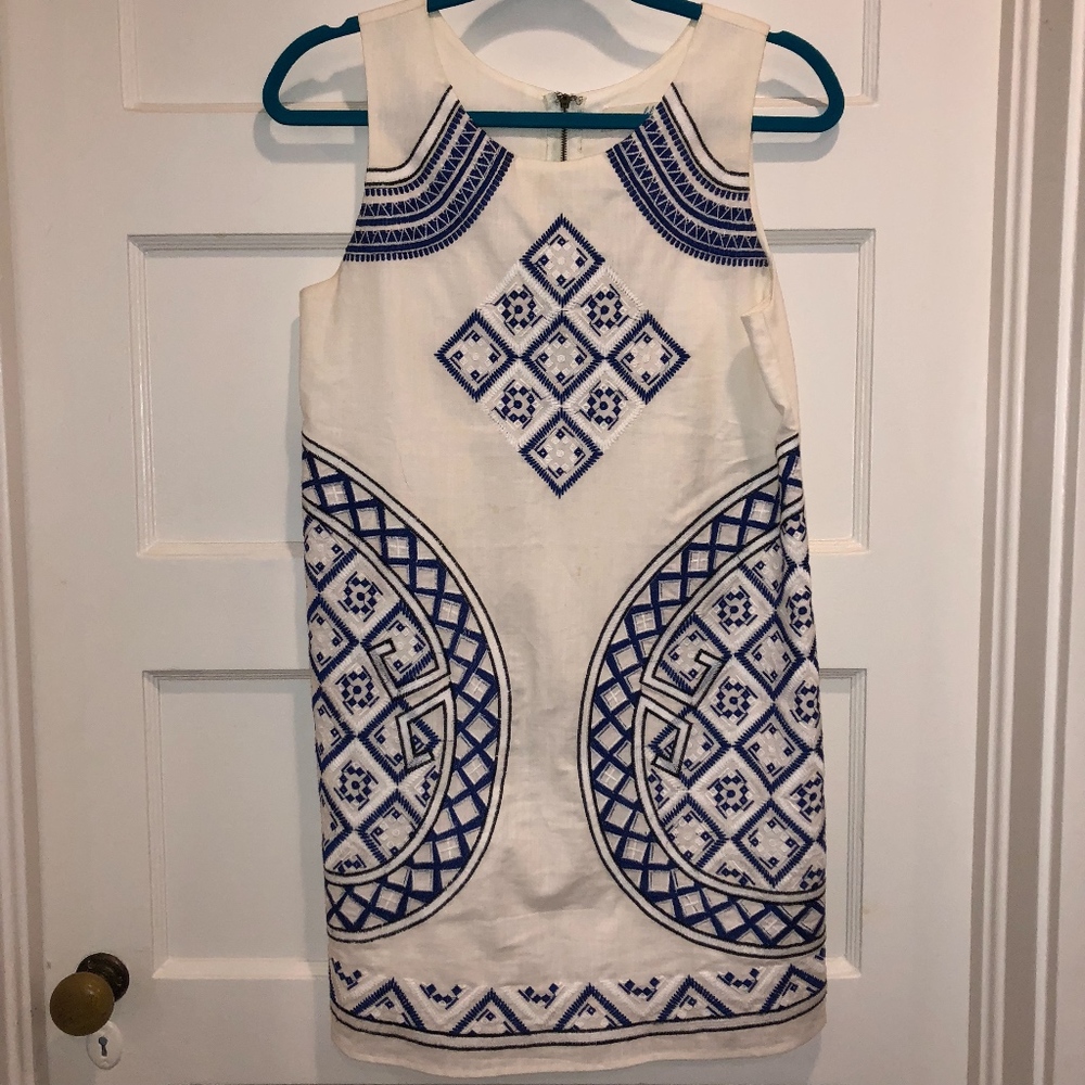 Embroidered Shift Dress - S